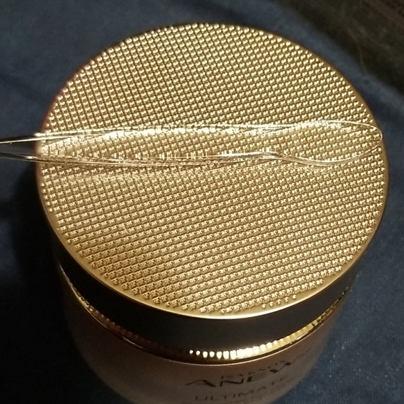 SOLD-Isa Knox Anew LX Ultimate Rejuvenating Day Cream - Picture 4 of 4